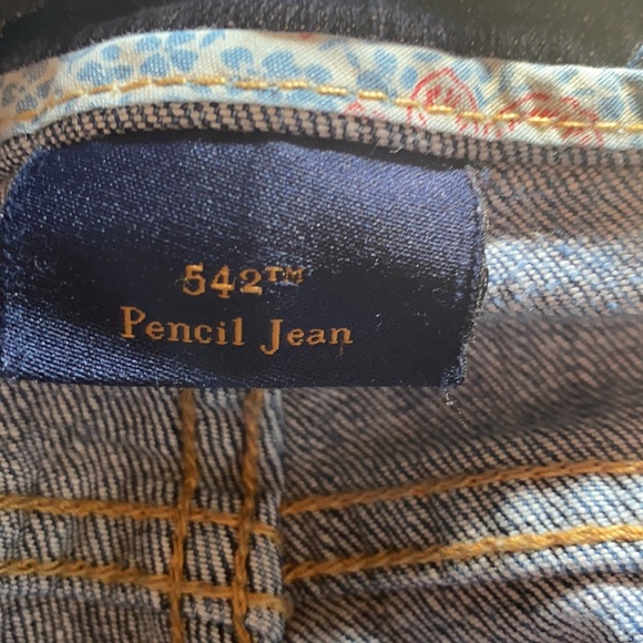 Women’s Levi’s Pencil Jeans size 12 medium - Picture 9 of 12